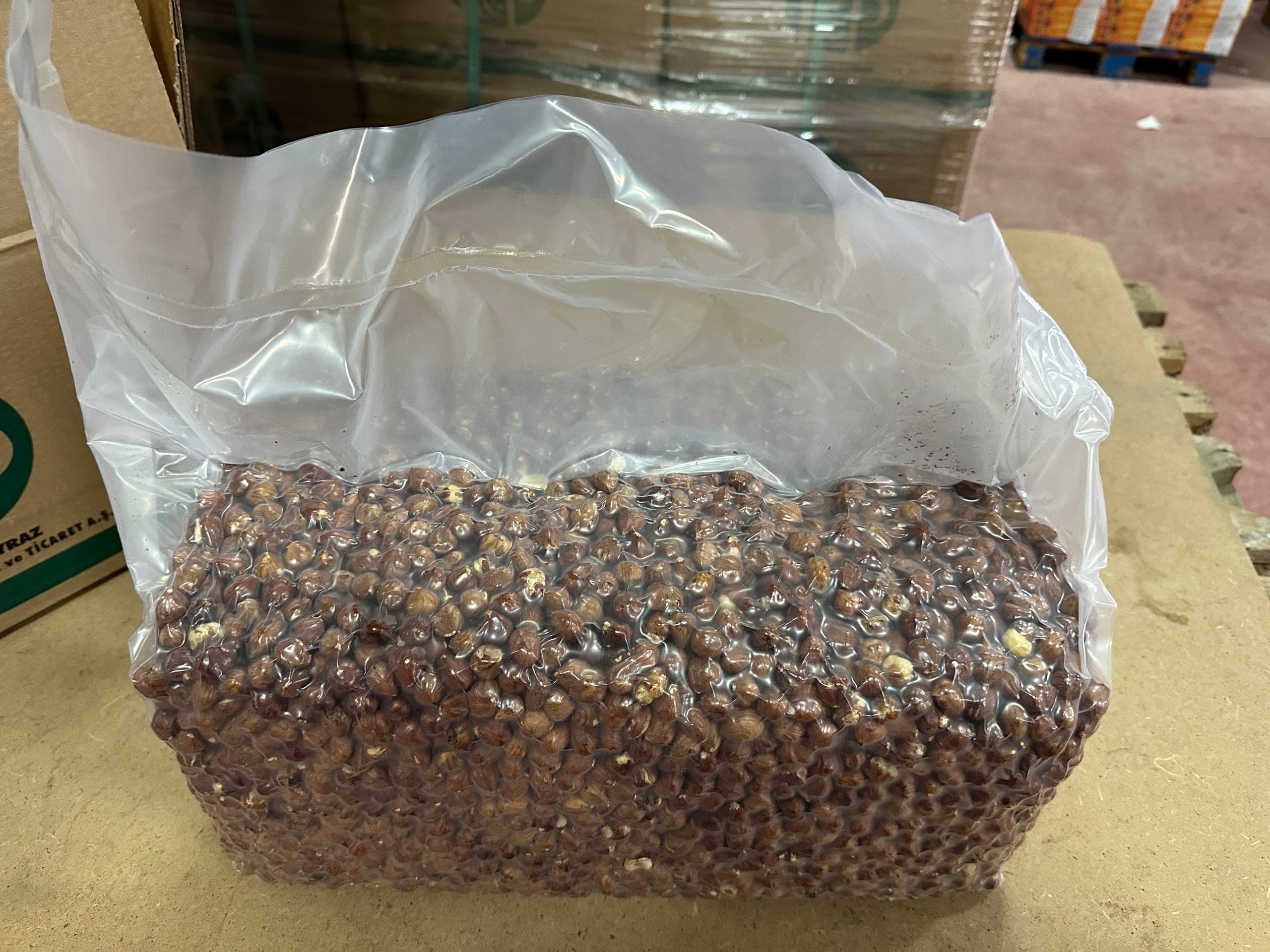 Natural Hazelnuts